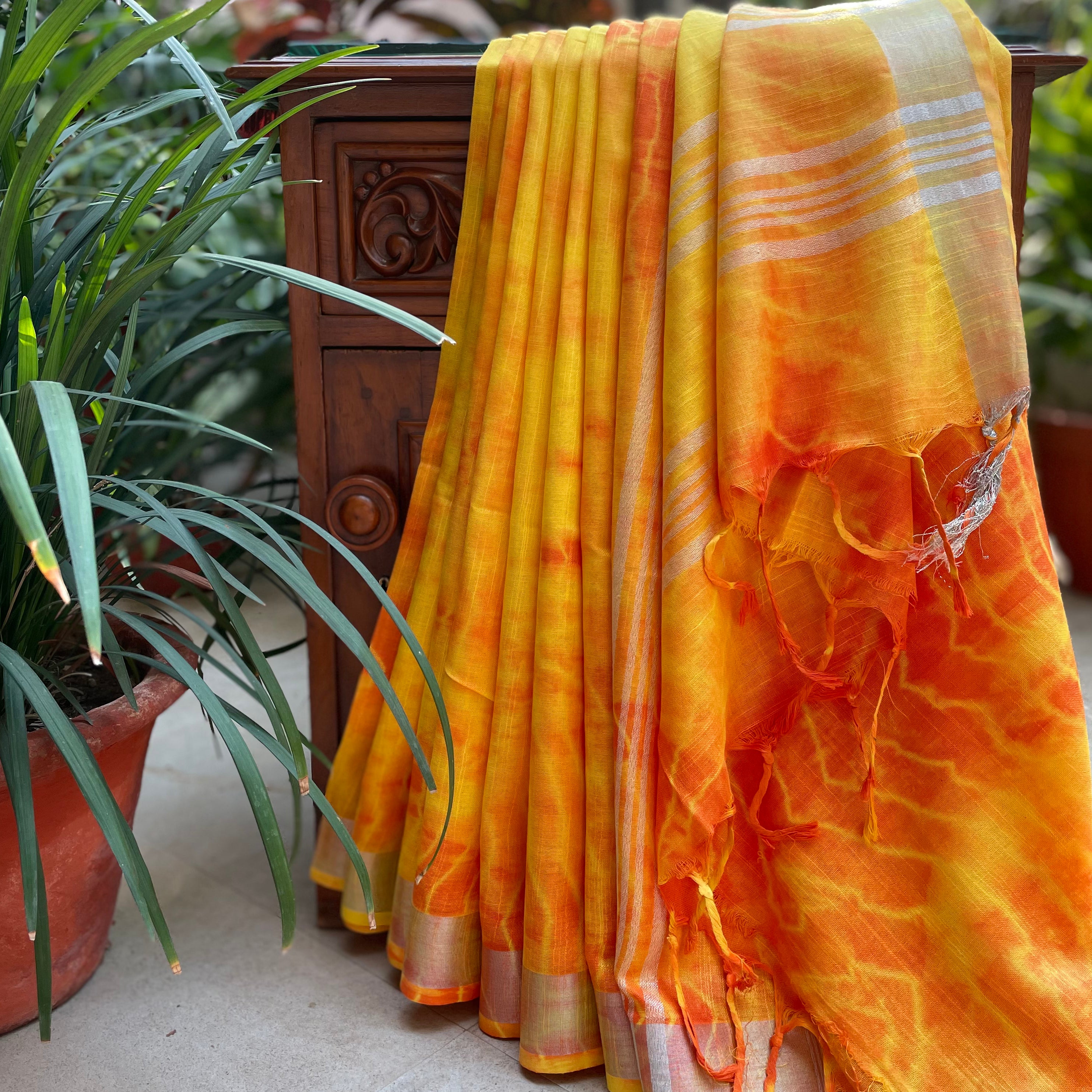 Trumpet Vine Shibori Cotton Linen Saree